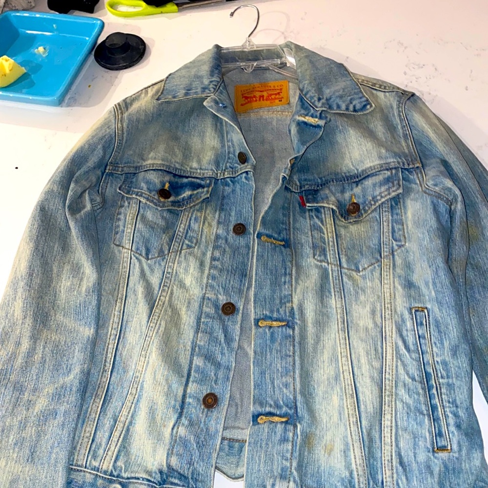 Levi Jean Jacket - Picture 1 of 3